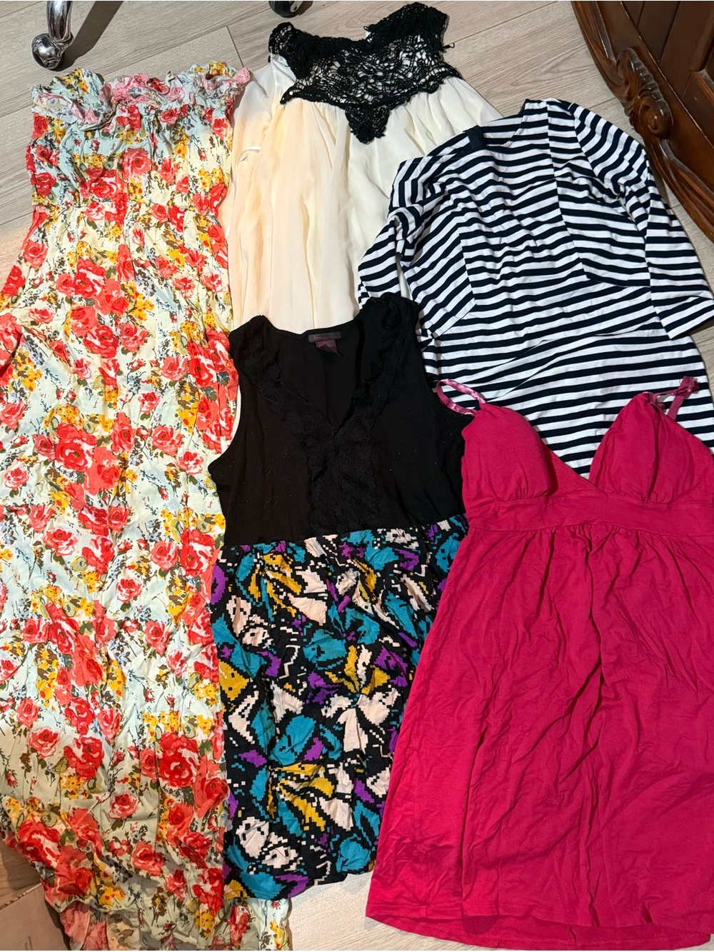 5 dress bundle- Hot Pink Spaghetti Strap Dress & Mixed Floral Dresses Lot